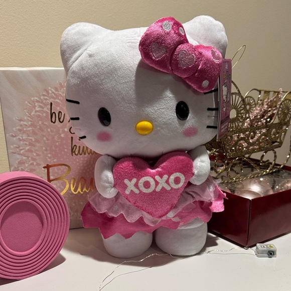 Hello Kitty Other - Hello Kitty valentine’s Day stepper